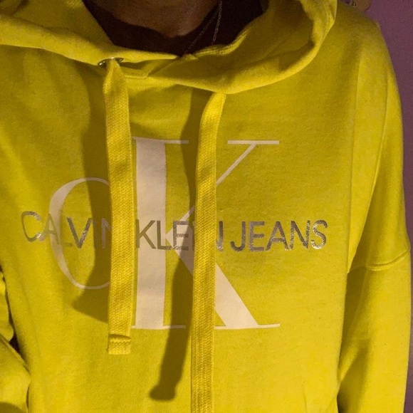 Calvin Klein Cropped Hoodie - Picture 2 of 4